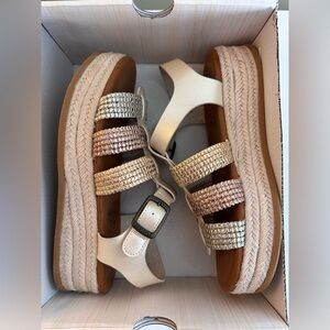 New, Woman’s Blowfish Malibu Madrid Sandals